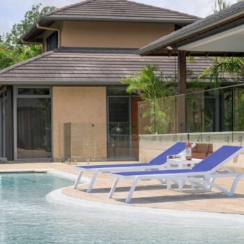 Siesta Pacific Sunlounger + Ocean Side Table Poolside Lounge Set